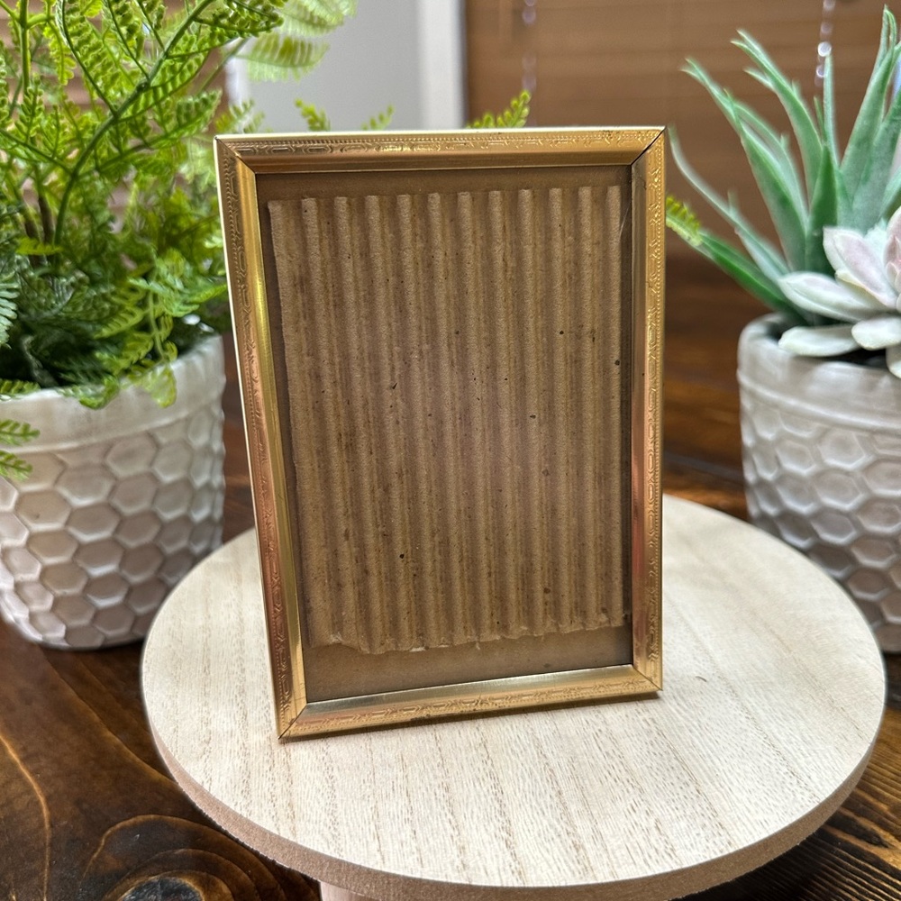 Vintage Brass / Filigree Photo Frame - 3” x 5”